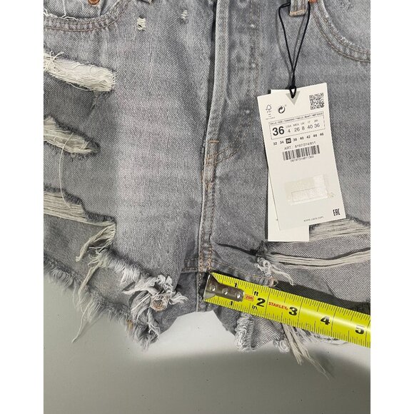 Zara Womens High-Rise Distressed Denim Shorts Size 36 EU / 4 US Light Gray - Picture 13 of 14